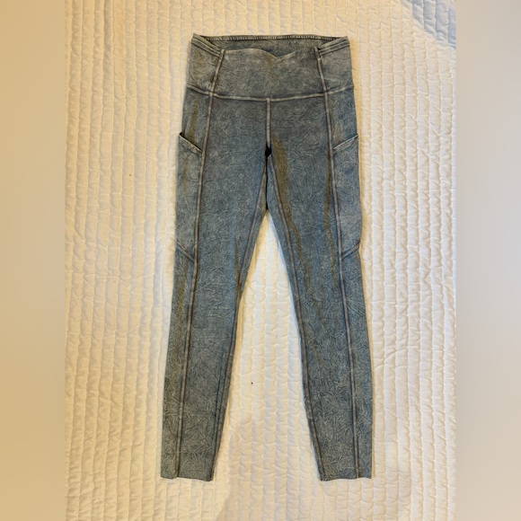 Lululemon Align Leggings with Pockets, Sz 6 - Picture 1 of 4
